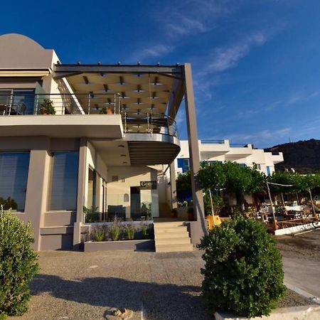 Gonis Grand Luxury Suite Palaiochora Exterior foto