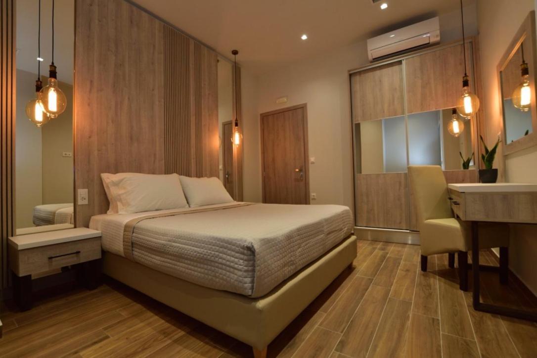 Gonis Grand Luxury Suite Palaiochora Exterior foto